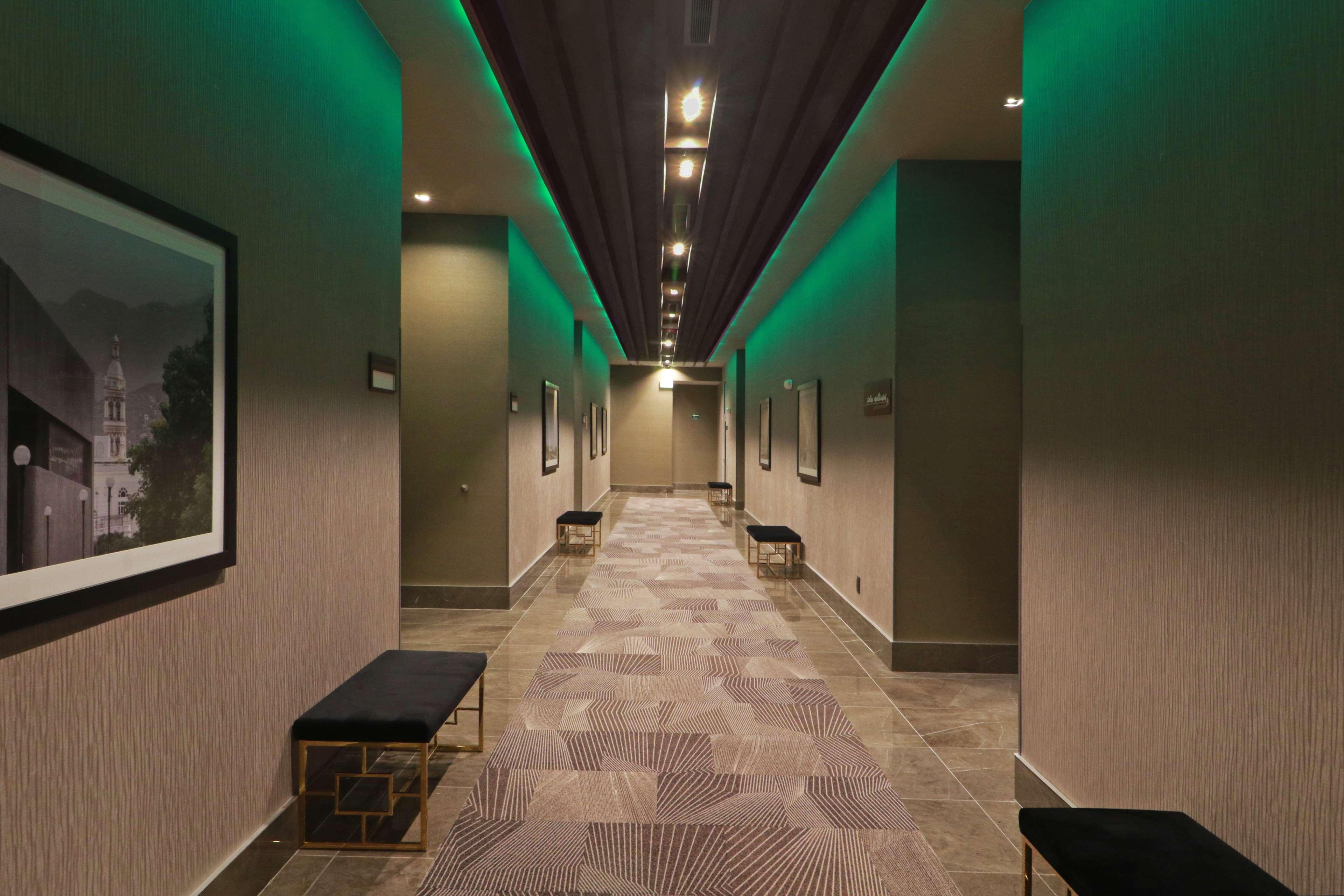 Hilton Garden Inn Monterrey Obispado Extérieur photo